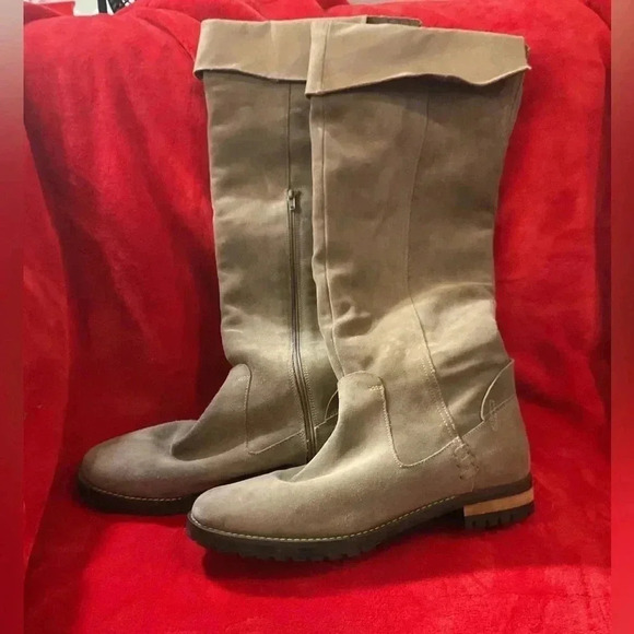 Fabianelli knee high suede fold over boots. Size 39. Made in Italy. - Picture 11 of 12